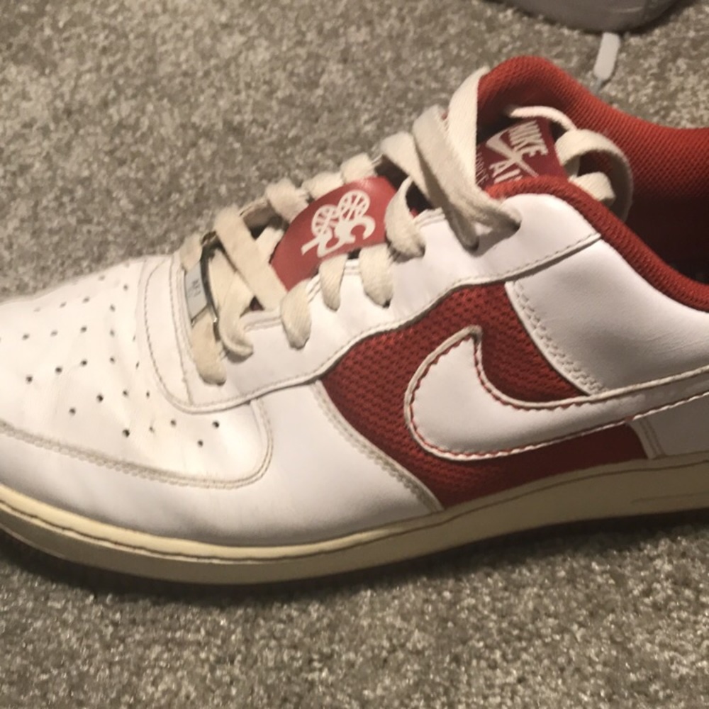 Men’s Nike Air Force ones LE 10.5